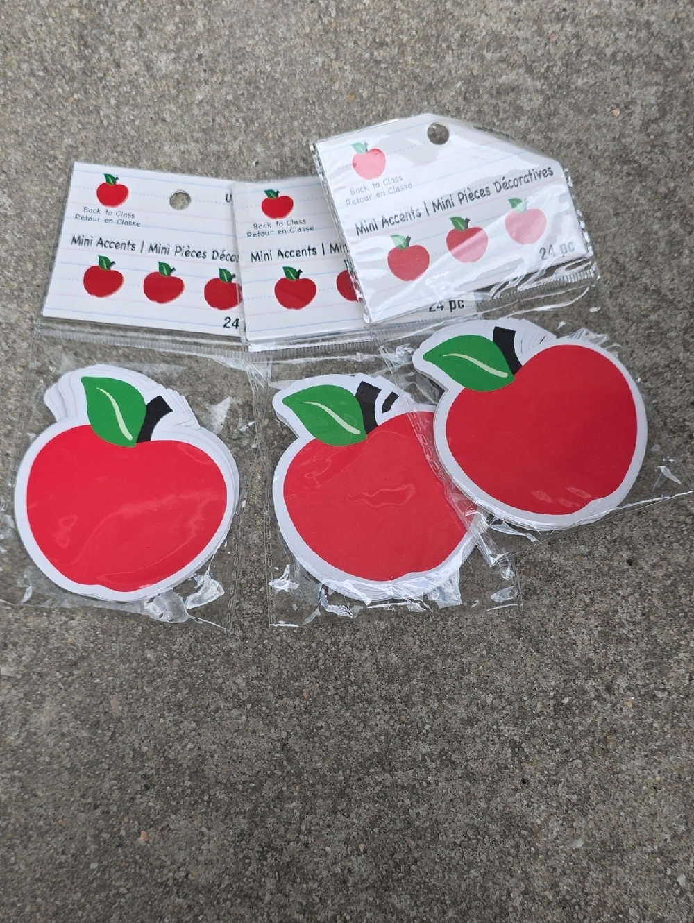 Red Apple Mini Accents Pack